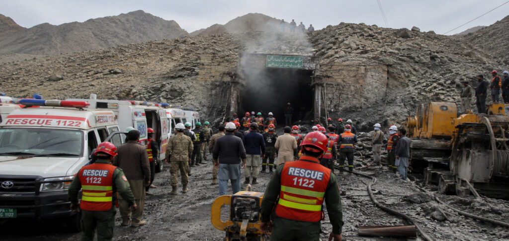 Pakistan coal mine explosion rescue operation in Balochistan