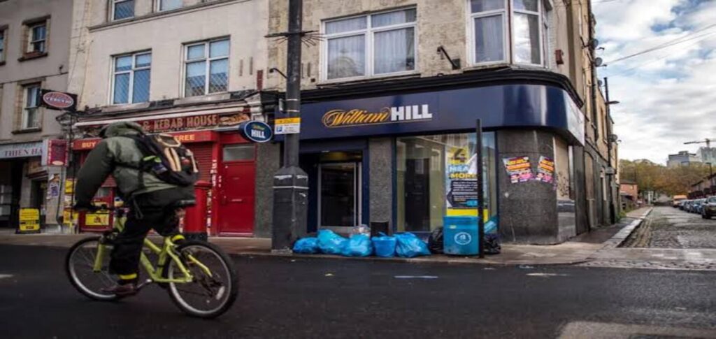 UK high street revival plan targeting vape shops and betting outlets